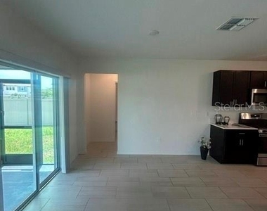 22164 N Calisto Way N - Photo Thumbnail 5