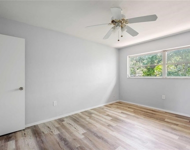 1433 S Belcher Road - Photo Thumbnail 7