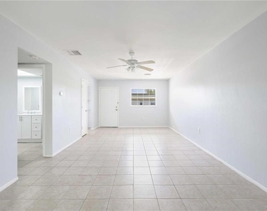 1433 S Belcher Road - Photo Thumbnail 5