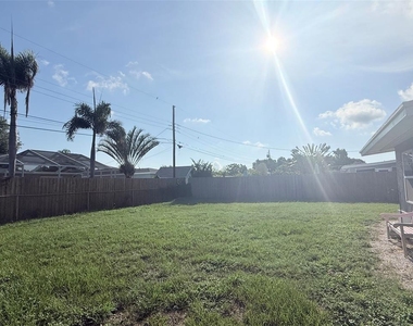 6041 43rd Avenue N - Photo Thumbnail 32
