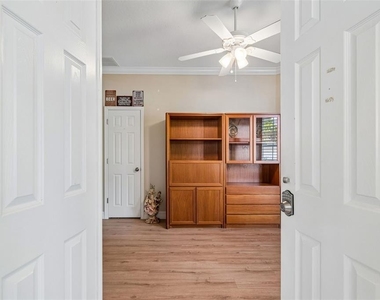 8040 57th Street N - Photo Thumbnail 18