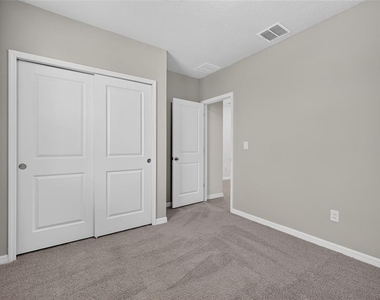 3087 Forrest Plum Court - Photo Thumbnail 7