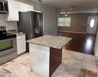 809 W Hiawatha Street - Photo Thumbnail 4