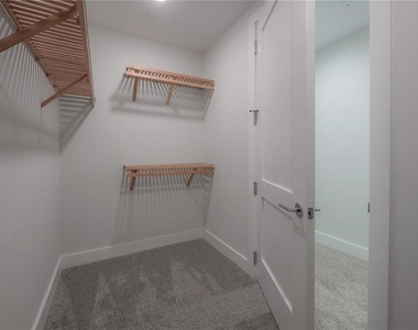 275 1st Avenue S - Photo Thumbnail 33