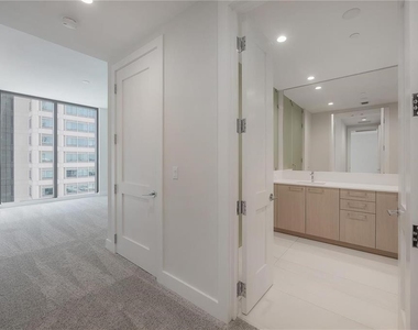 275 1st Avenue S - Photo Thumbnail 34