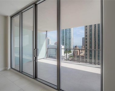 275 1st Avenue S - Photo Thumbnail 18