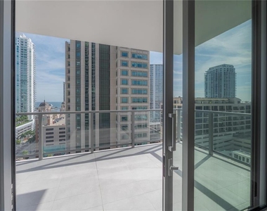 275 1st Avenue S - Photo Thumbnail 29