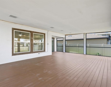 13441 Palmera Vista Drive - Photo Thumbnail 40