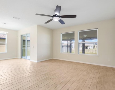 13441 Palmera Vista Drive - Photo Thumbnail 5