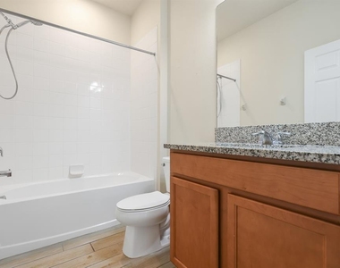 13441 Palmera Vista Drive - Photo Thumbnail 19