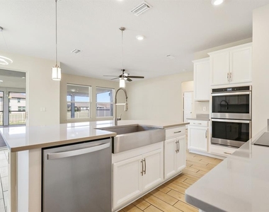 13441 Palmera Vista Drive - Photo Thumbnail 15
