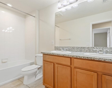 13441 Palmera Vista Drive - Photo Thumbnail 32