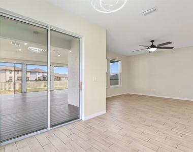 13441 Palmera Vista Drive - Photo Thumbnail 12