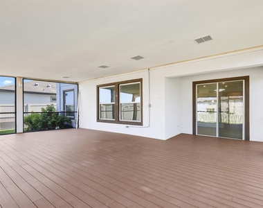 13441 Palmera Vista Drive - Photo Thumbnail 39