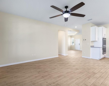 13441 Palmera Vista Drive - Photo Thumbnail 7
