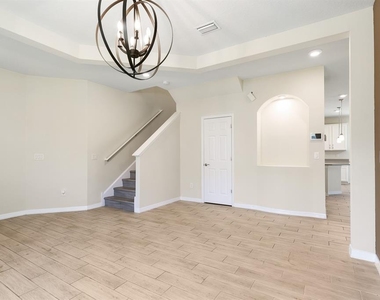 13441 Palmera Vista Drive - Photo Thumbnail 3