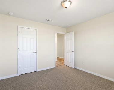 13441 Palmera Vista Drive - Photo Thumbnail 31