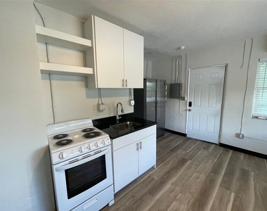 707 Rosery Road Nw - Photo Thumbnail 8