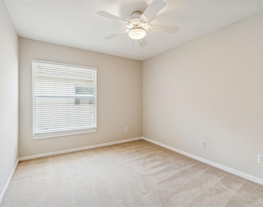 353 Bay Arbor - Photo Thumbnail 15