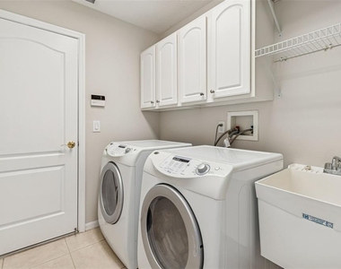 353 Bay Arbor - Photo Thumbnail 17