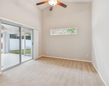 353 Bay Arbor - Photo Thumbnail 18