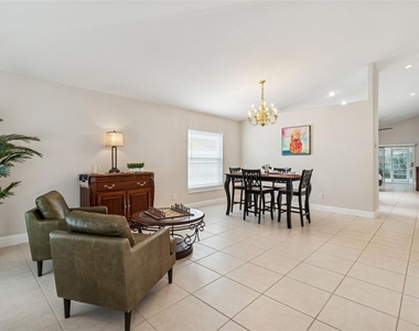 353 Bay Arbor - Photo Thumbnail 4