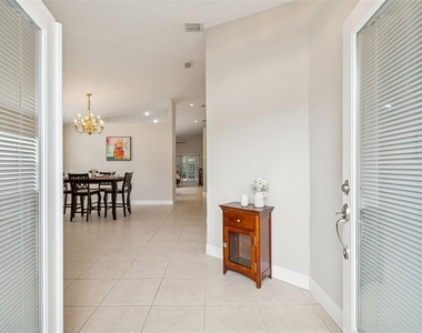 353 Bay Arbor - Photo Thumbnail 3