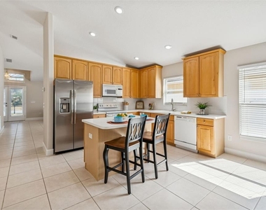 353 Bay Arbor - Photo Thumbnail 6