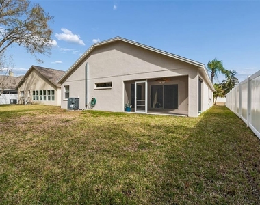 353 Bay Arbor - Photo Thumbnail 23