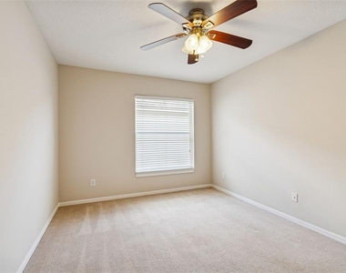 353 Bay Arbor - Photo Thumbnail 13