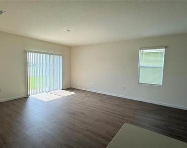 2066 Walnut Creek Drive - Photo Thumbnail 13