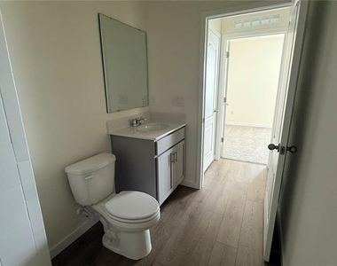 2066 Walnut Creek Drive - Photo Thumbnail 30