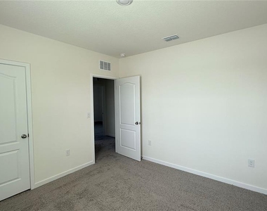 2066 Walnut Creek Drive - Photo Thumbnail 19
