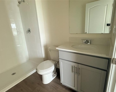 2066 Walnut Creek Drive - Photo Thumbnail 31