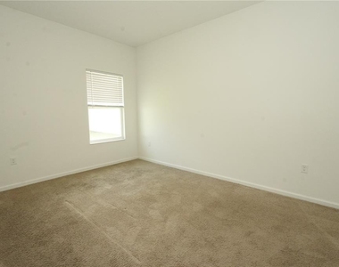 3552 Patron Avenue - Photo Thumbnail 9