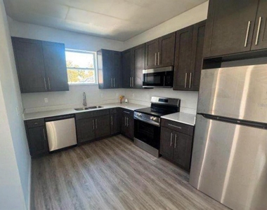 1043 N New York Avenue - Photo Thumbnail 1