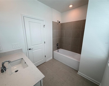 6017 Wellbeing Way - Photo Thumbnail 50