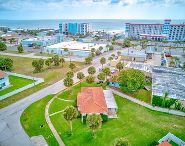 232 Northshore Drive - Photo Thumbnail 33