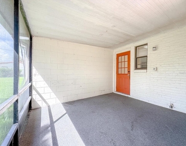 232 Northshore Drive - Photo Thumbnail 18