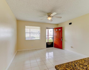 232 Northshore Drive - Photo Thumbnail 7