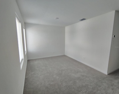 5542 Pimenta Court - Photo Thumbnail 8