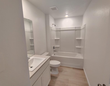 5542 Pimenta Court - Photo Thumbnail 10