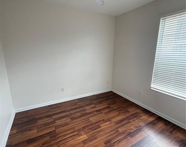 13536 Turtle Marsh Loop - Photo Thumbnail 12