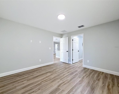 6 Cedar Trace Court - Photo Thumbnail 7