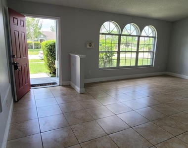 503 Pine Bark Court - Photo Thumbnail 7
