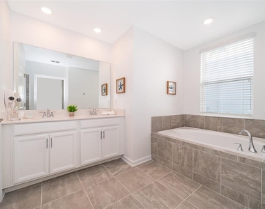 8889 Cabot Cliffs Drive - Photo Thumbnail 14