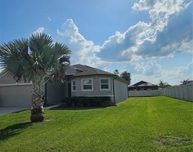 240 Solis Drive - Photo Thumbnail 3