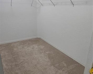 240 Solis Drive - Photo Thumbnail 21