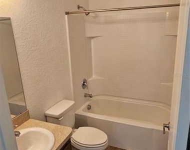 240 Solis Drive - Photo Thumbnail 15