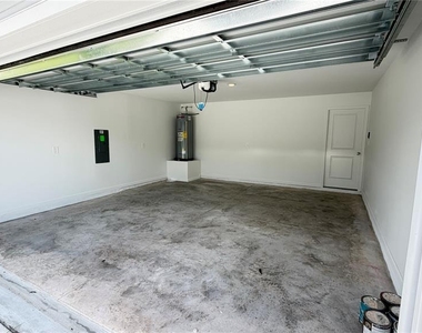 5626 Morant Bay Path - Photo Thumbnail 37